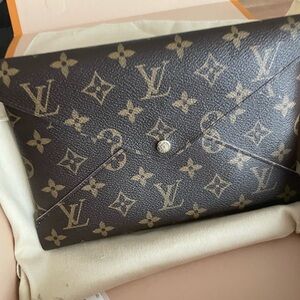 Louis Vuitton Oragami, clutch-style purse!